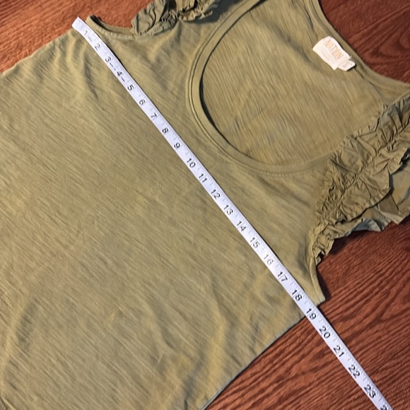 Nation LTD Valentina olive Green Ruffled Tank top in lichen deep scoop neck L - Picture 9 of 10